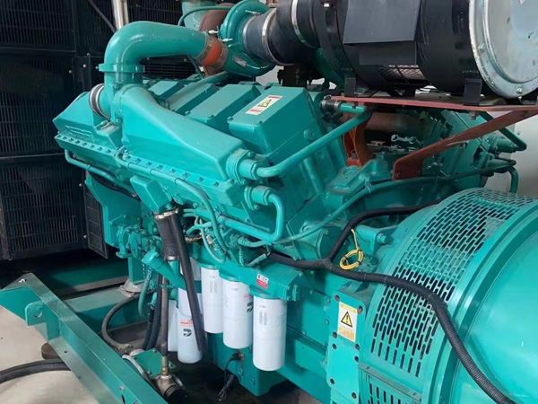 杜集更换100kW柴油发电机组机油时，需要注意哪些事项？